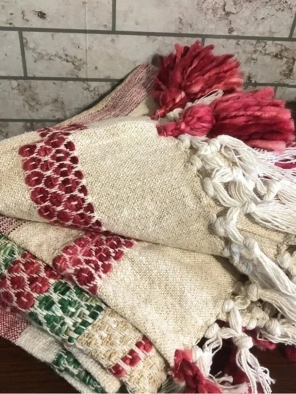 Cherished Traditions tasseled ivory throw